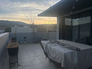 ¡Casa de Lujo en Venta en Los Robles Residencial, Coto Castaños!