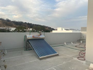 ¡Casa de Lujo en Venta en Los Robles Residencial, Coto Castaños!