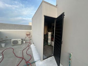 ¡Casa de Lujo en Venta en Los Robles Residencial, Coto Castaños!