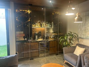 ¡Casa de Lujo en Venta en Los Robles Residencial, Coto Castaños!