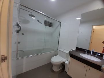 ALQUILO DEPARTAMENTO DOS DORMITORIOS AMOBLADO AV. GRAU MIRAFLORES
