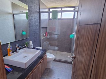 Casa en venta 4.6 mill en Lomas de Angelopolis parque Malta