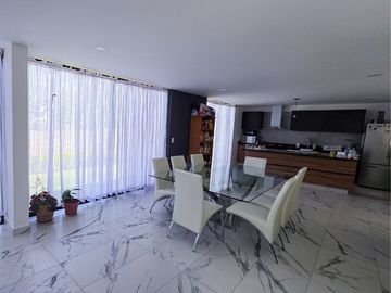 Casa en venta 4.6 mill en Lomas de Angelopolis parque Malta