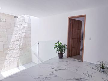 Casa en venta 4.6 mill en Lomas de Angelopolis parque Malta