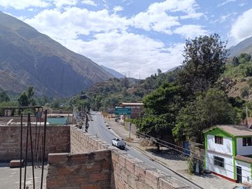 VENTA DE CASA LOCAL COCACHACRA HUAROCHIRI CARRETERA CENTRAL ALT. PESAJE 433M2
