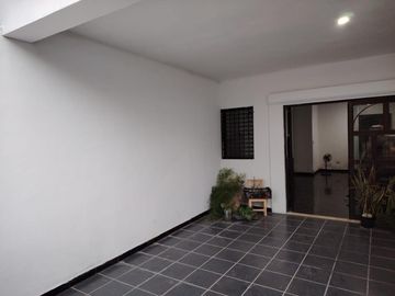 CASA EN VENTA DE UNA PLANTA UBICADA EN EL CENTRO DE MÉRIDA YUCATÁN