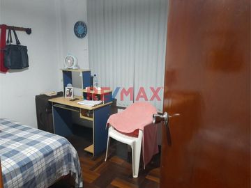 Casa De Dos Pisos Mas Azotea En El Rimac
