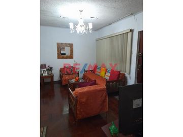 Casa De Dos Pisos Mas Azotea En El Rimac