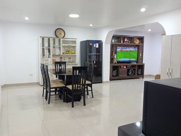 VENTA CASA CHACLACAYO HUASCATA ALT. COLEGIO LUIS MONTFORT