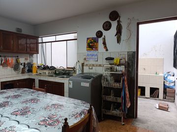 VENTA CASA CHACLACAYO HUASCATA ALT. COLEGIO LUIS MONTFORT