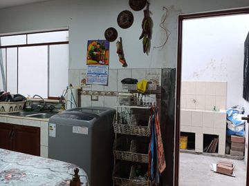 VENTA CASA CHACLACAYO HUASCATA ALT. COLEGIO LUIS MONTFORT