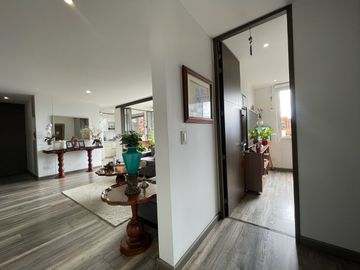 APARTAMENTO EN VENTA, POBLADO, LOMA DE LOS BALSOS