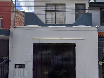 GRAN OPORTUNIDAD DE INVERSION - CASA ADJUDICADA - Olivo 408, Zamora de Hidalgo, Mich.