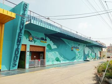 Venta De Casa De 2 Pisos En Zona Turistica Y Comercial - Comas