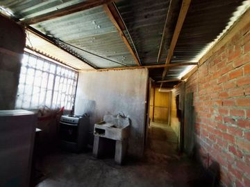 Venta De Casa De 2 Pisos En Zona Turistica Y Comercial - Comas