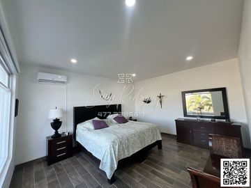 CASA EN VENTA, BALCONES DEL CAMPESTRE. León,Gto; DE LUJO, 4 REC. CON BAÑO, 8 AUTOS, SIN ADEUDOS