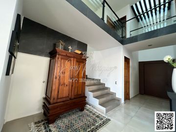 CASA EN VENTA, BALCONES DEL CAMPESTRE. León,Gto; DE LUJO, 4 REC. CON BAÑO, 8 AUTOS, SIN ADEUDOS