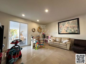 CASA EN VENTA, BALCONES DEL CAMPESTRE. León,Gto; DE LUJO, 4 REC. CON BAÑO, 8 AUTOS, SIN ADEUDOS