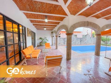 Casa en venta en Tequisquiapan, fraccionamiento centrico Los claustros!