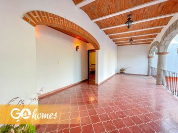 Casa en venta en Tequisquiapan, fraccionamiento centrico Los claustros!