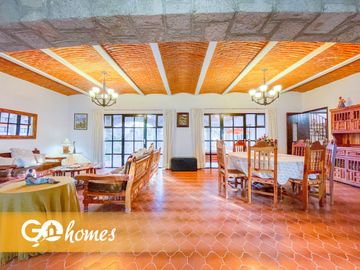 Casa en venta en Tequisquiapan, fraccionamiento centrico Los claustros!