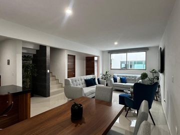 CASA NUEVA EN CONDOMINIO, LOMAS TRUJILLO
