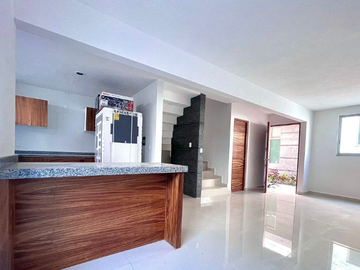 CASA NUEVA EN CONDOMINIO, LOMAS TRUJILLO