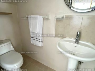 🏠Casa en Venta a 10 minutos del  Aeropuerto🛫 por💲1,008,000