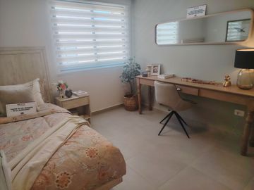 CASA EN VENTA 3 HABITACIONES Y SALA DE TV EN CD MESETA TOTALMENTE EQUIPADA Y GASTOS AL 5%