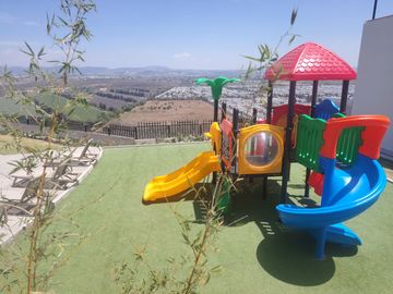CASA EN VENTA 3 HABITACIONES Y SALA DE TV EN CD MESETA TOTALMENTE EQUIPADA Y GASTOS AL 5%