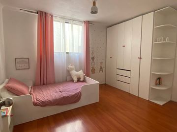 CASA EN VENTA REMODELADA 3 PISOS