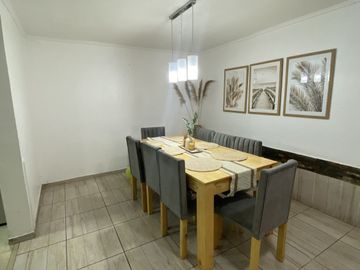 CASA EN VENTA REMODELADA 3 PISOS