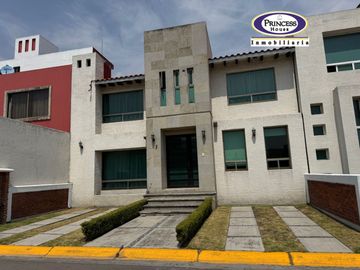 CASA EN VENTA EN FRACCIONAMIENTO EX HACIENDA SAN JOSE, TOLUCA