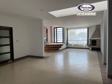 CASA EN VENTA EN FRACCIONAMIENTO EX HACIENDA SAN JOSE, TOLUCA