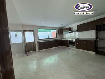 CASA EN VENTA EN FRACCIONAMIENTO EX HACIENDA SAN JOSE, TOLUCA