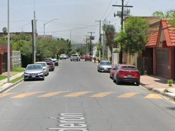 Oportunidad Residencia en Remate Bancario, 506m2 terreno, Chepevera,  Monterrey, N.L.