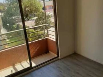 Se Vende Departamento en La Cisterna, 2 Dormitorios 2 Baños 1 Estacionamiento