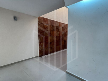 RESIDENCIA ESPECTACULAR  EN VENTA LISTA PARA HABITAR EN CLUB DE GOLF VALLESCONDIDO.