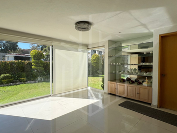 RESIDENCIA ESPECTACULAR  EN VENTA LISTA PARA HABITAR EN CLUB DE GOLF VALLESCONDIDO.