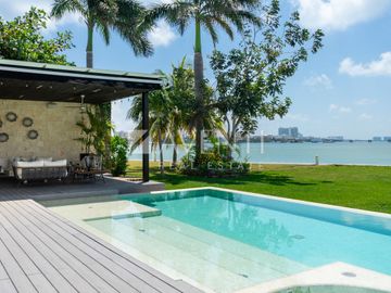 Casa en Venta, Zona Hotelera, Cancún, Quintana Roo.