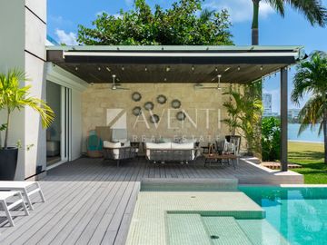 Casa en Venta, Zona Hotelera, Cancún, Quintana Roo.