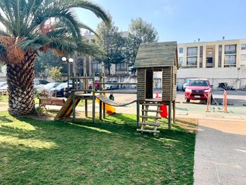 Se Vende Departamento en La Cisterna, 2 Dormitorios 1 Baño 1 Estacionamiento