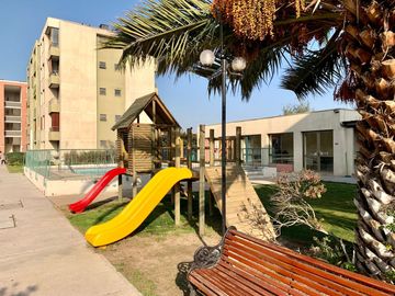 Se Vende Departamento en La Cisterna, 2 Dormitorios 1 Baño 1 Estacionamiento
