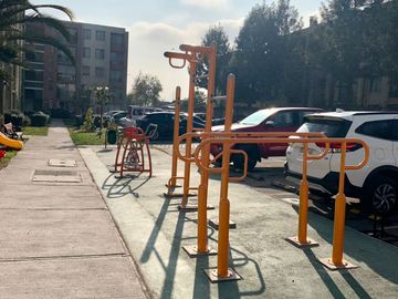 Se Vende Departamento en La Cisterna, 2 Dormitorios 1 Baño 1 Estacionamiento