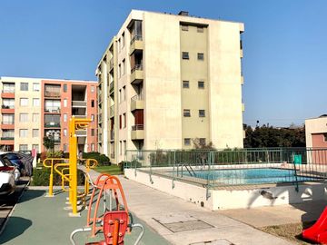 Se Vende Departamento en La Cisterna, 2 Dormitorios 1 Baño 1 Estacionamiento
