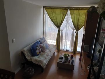 Se Vende Departamento en La Cisterna, 2 Dormitorios 1 Baño 1 Estacionamiento