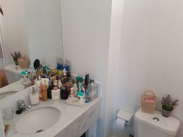 Se Vende Departamento en La Cisterna, 2 Dormitorios 1 Baño 1 Estacionamiento