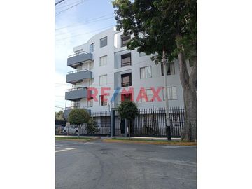 Venta De Departamento En Pueblo Libre Con Cochera