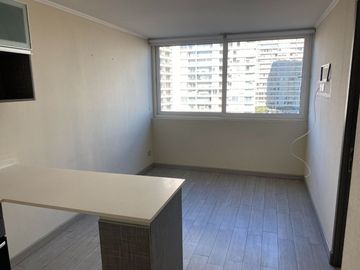 Con excelente conectividad, Se Vende Departamento, Ideal Inversión Inmobiliaria 1 Dormitorio 1 Baño 1 Estacionamiento, Macul