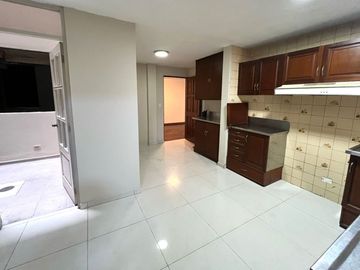 SE VENDE HERMOSO DEPARTAMENTO 300 M2 EN SURCO